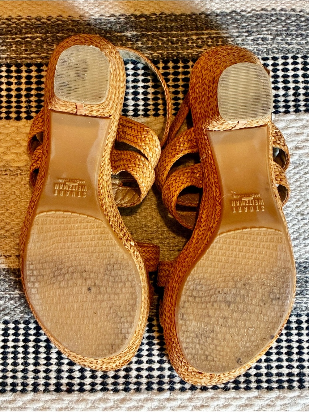 Stuart Weitzman Weavit Wedge Sandal Tan Leather 8.5 Barely Worn!! - Picture 4 of 5